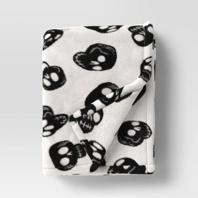 Plush Throw Blanket - Hyde And EEK! Boutique™ 13 Plush Throw Blanket - Hyde And EEK! Boutique™ - Image 13